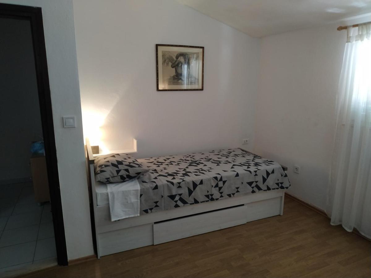 Apartment Marica Spadina Tisno Kültér fotó
